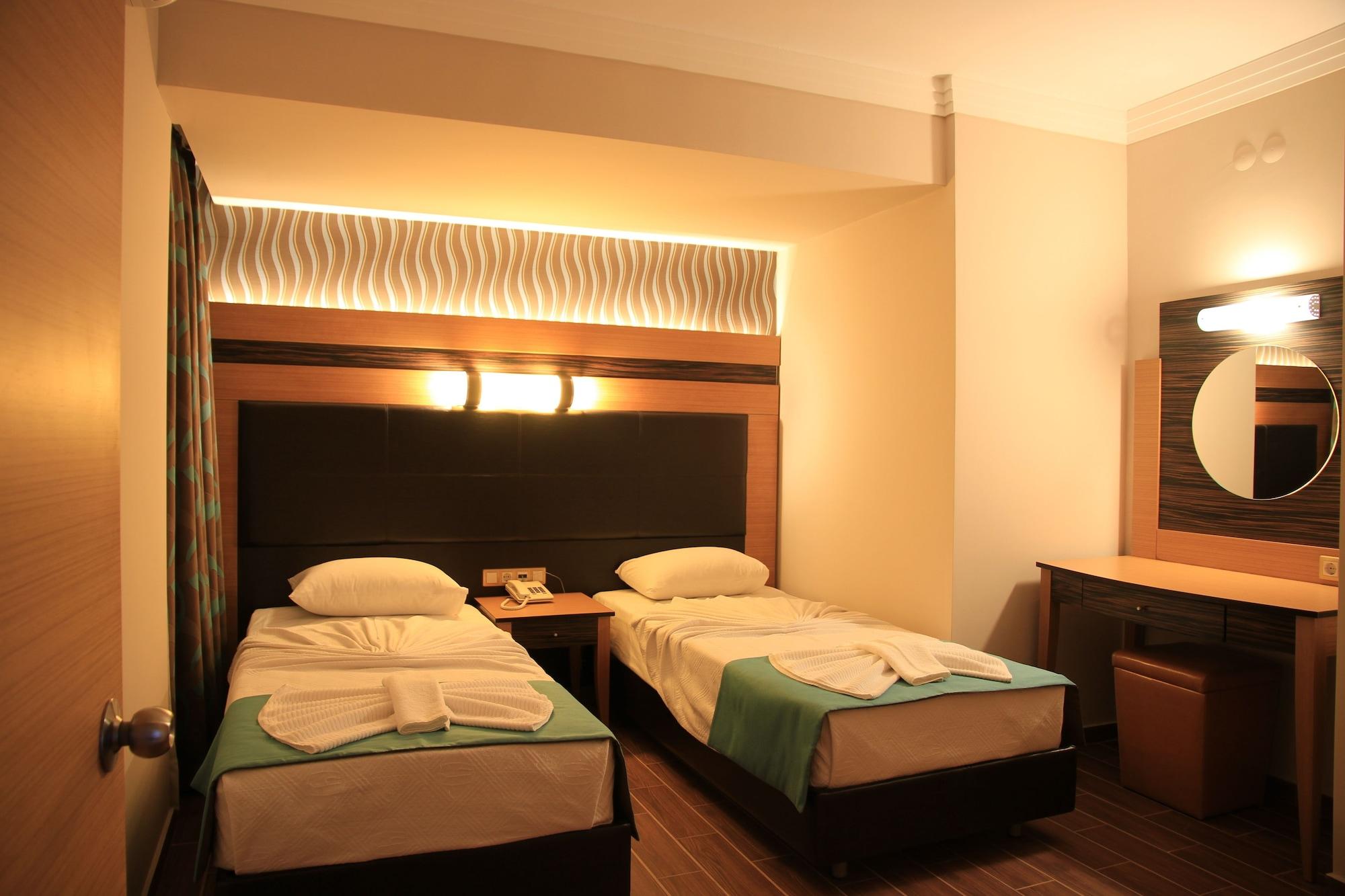 Hotel Club Alpina à Marmaris Extérieur photo