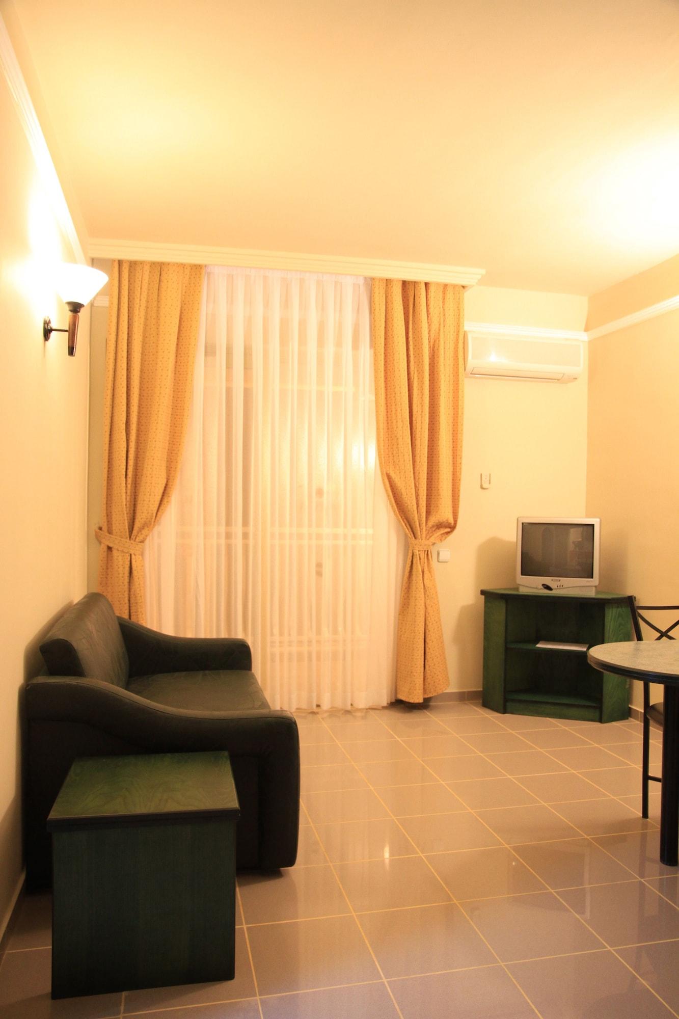 Hotel Club Alpina à Marmaris Extérieur photo