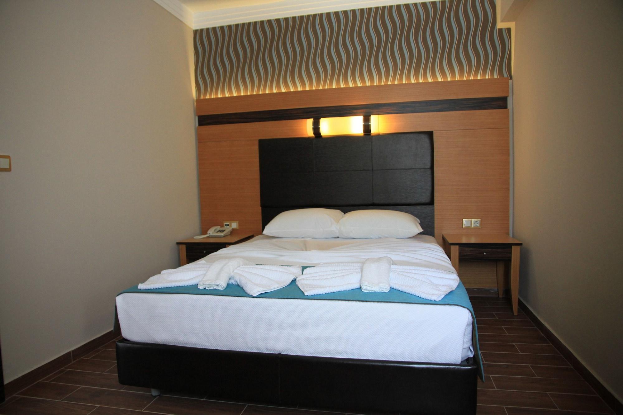 Hotel Club Alpina à Marmaris Extérieur photo