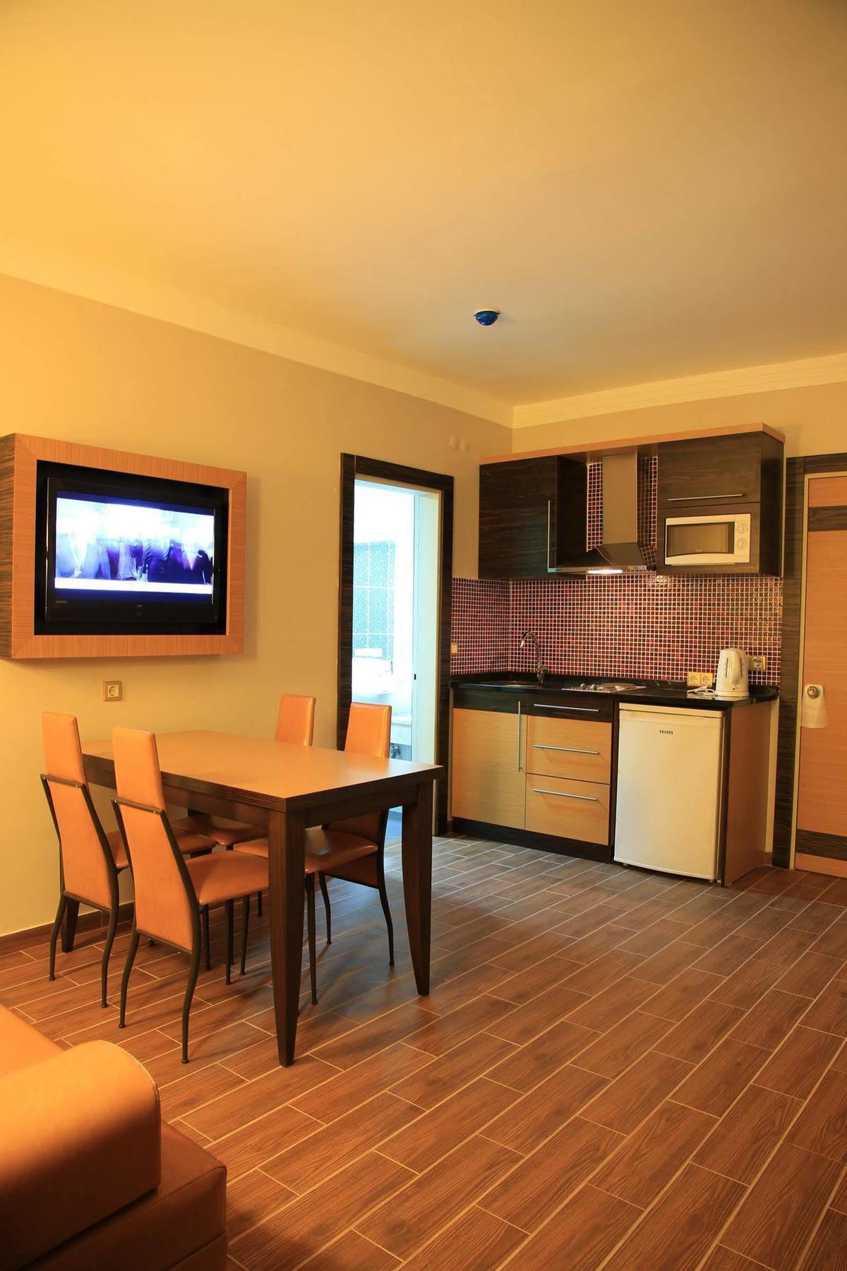 Hotel Club Alpina à Marmaris Extérieur photo